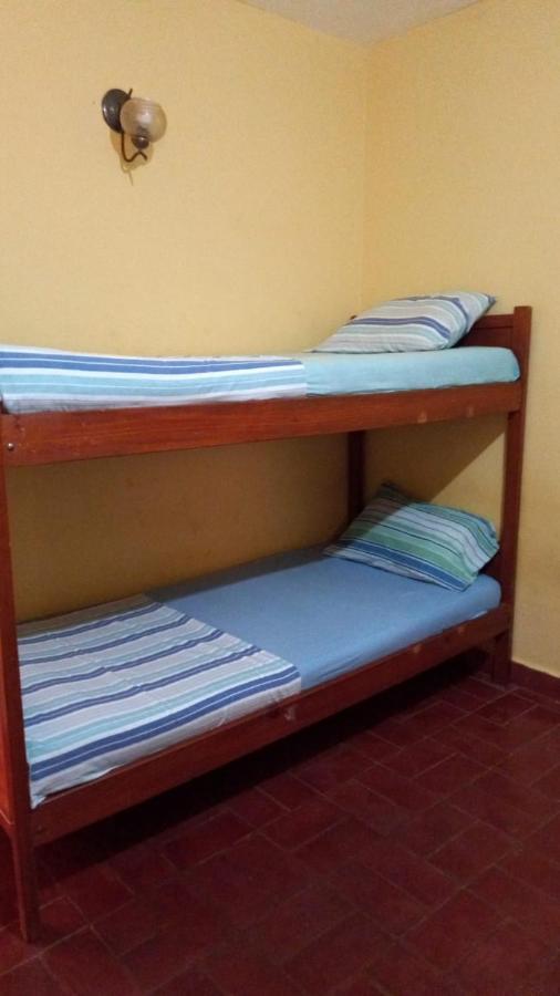 La Casa De Pedro Hostel Encarnacion Ngoại thất bức ảnh