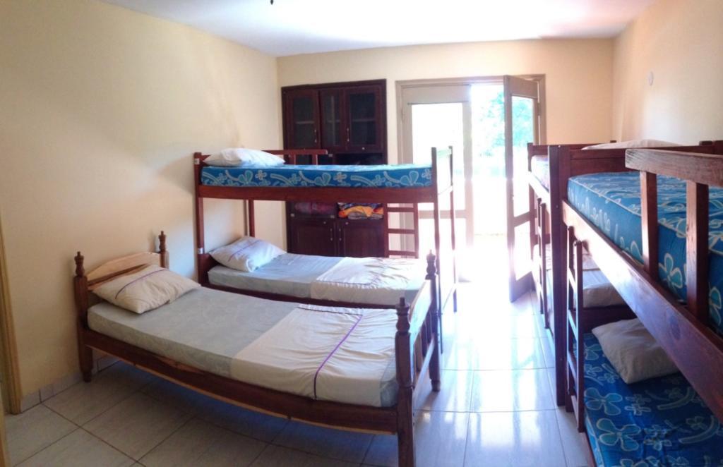 La Casa De Pedro Hostel Encarnacion Ngoại thất bức ảnh