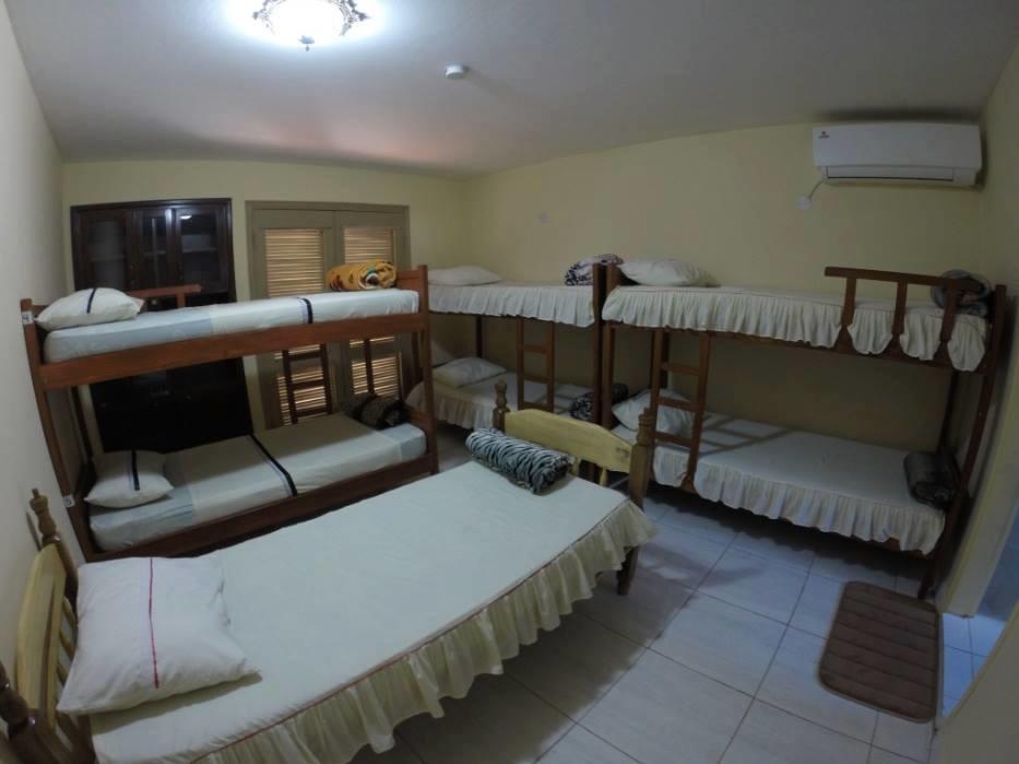 La Casa De Pedro Hostel Encarnacion Ngoại thất bức ảnh